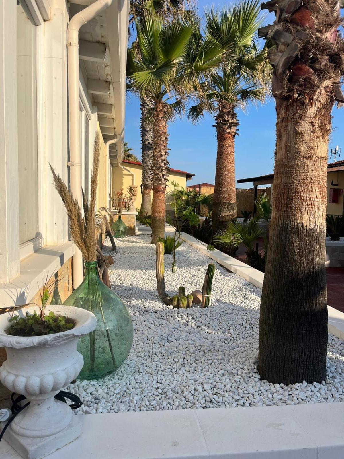 Villaggio Turistico La Baia Degli Angeli Margherita Di Savoia Exterior foto